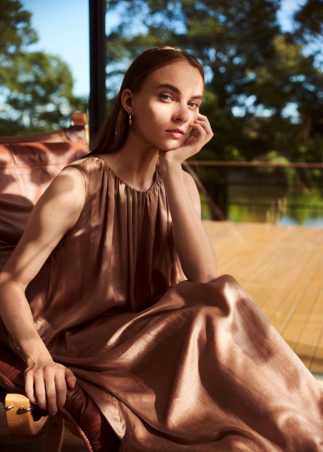 <h6>DRESS 070_olive-brown</h6>
