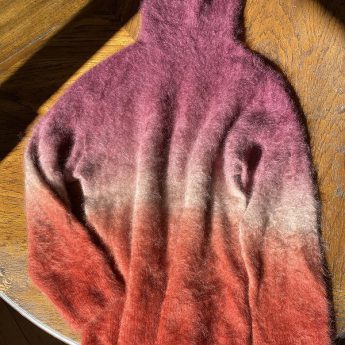 カシミヤシャギーニット