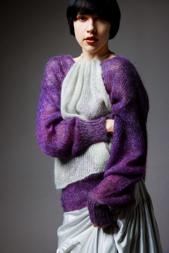 <h6>Silk mohair Natural dye Camisole_Col.pine charcoal-grey_KNIT153<br />
Light mohair Pull-over_Col.multi-purple_KNIT154<br />
Silk satin Botanical dye Skirt_Col.sesame-light grey_SKIRT065</h6>

