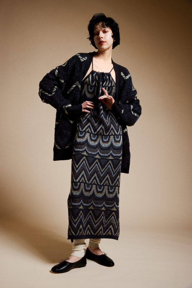 <h6>Jacquard Cardigan_Col.black_KNIT166<br />
Lame jacquard Camisole dress_Col.black_KNIT168<br />
Silk leggings Col.natural_KNIT092</h6>
