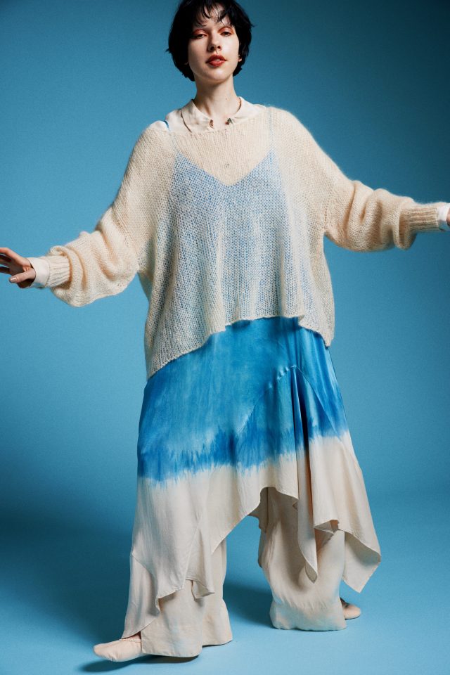 <h6>Silk mohair Natural dye Pull-over_Col.soil-cool pink_KNIT152<br />
Silk satin Natural dye Camisole dress_Col.soil-cool pink×indigo-blue_DRESS112-4<br />
Silk satin Natural dye Set-up_Col.soil-cool pink_BLOUSE119-2 & PANTS115-2</h6>
