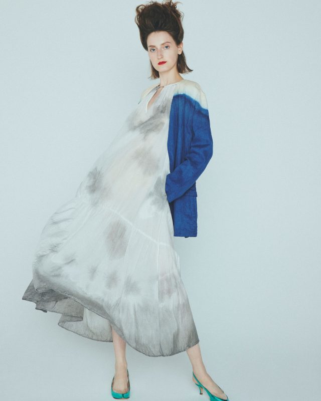 <h6>Linen denim Jacket with indigo & soil dye_indigo×soil pink_JACKET 017-8<br />
Cotton silk Dress with charcoal dye_pine charcoal-grey_DRESS 125-3</h6>
