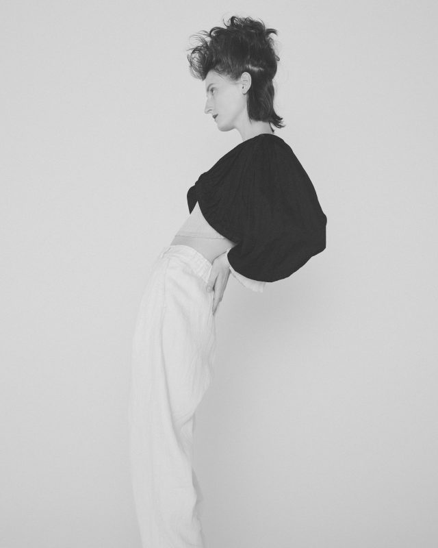 <h6>Cotton satin Bolero with botanical dye_logwood-black_BOLERO 001<br />
Linen silk knit Cape_silver grey_KNIT 176<br />
Linen denim Pants_gardenia-blue_PANTS 110-21</h6>
