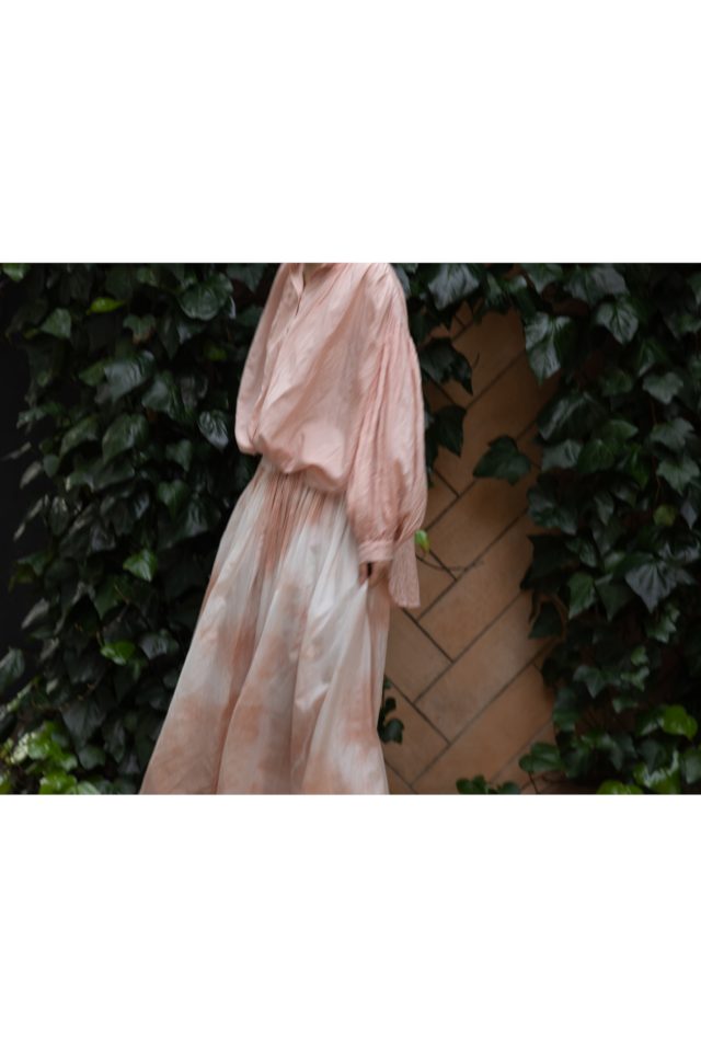 <h3>BLOUSE 129-2 MANGROVE-PINK COTTON SILK</h3>
<h3>SKIRT 076-4 MANGROVE-PINK COTTON SILK</h3>
